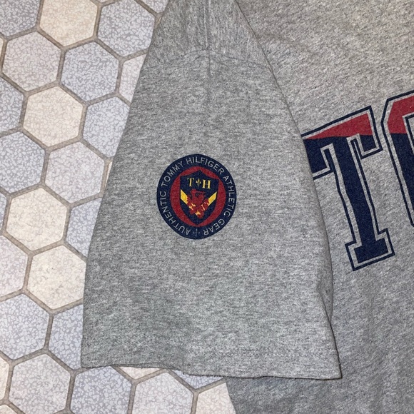 Vintage Tommy Hilfiger Double-Sided Grey T-Shirt - Size Large - Picture 5 of 10